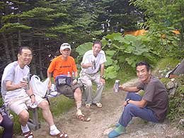 七丈小屋でのビール